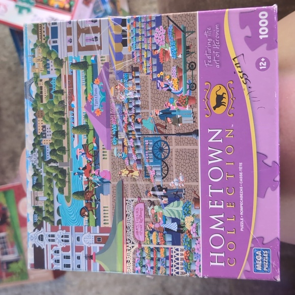 Hometown collection puzzle unsure if missing pieces 1000pieces - Picture 1 of 2